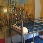 Auberge de jeunesse Family Adams House *