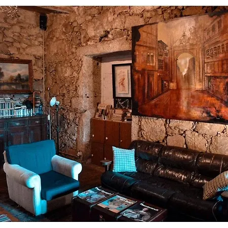 Albergue Family Adams House Braga