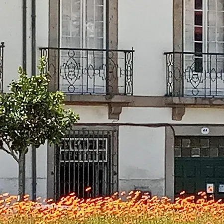 Hostel Family Adams House *